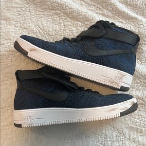 Nike Air Force 1 Flyknit Mid Men’s Size 12